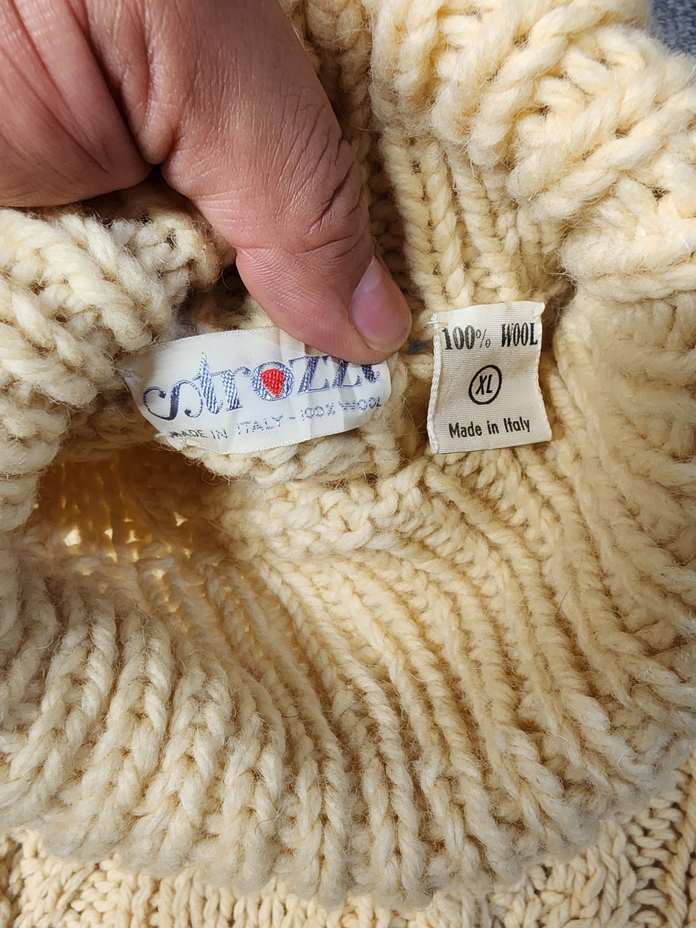 100% Wool Cream Chunky Knit Sweater - Women's XL